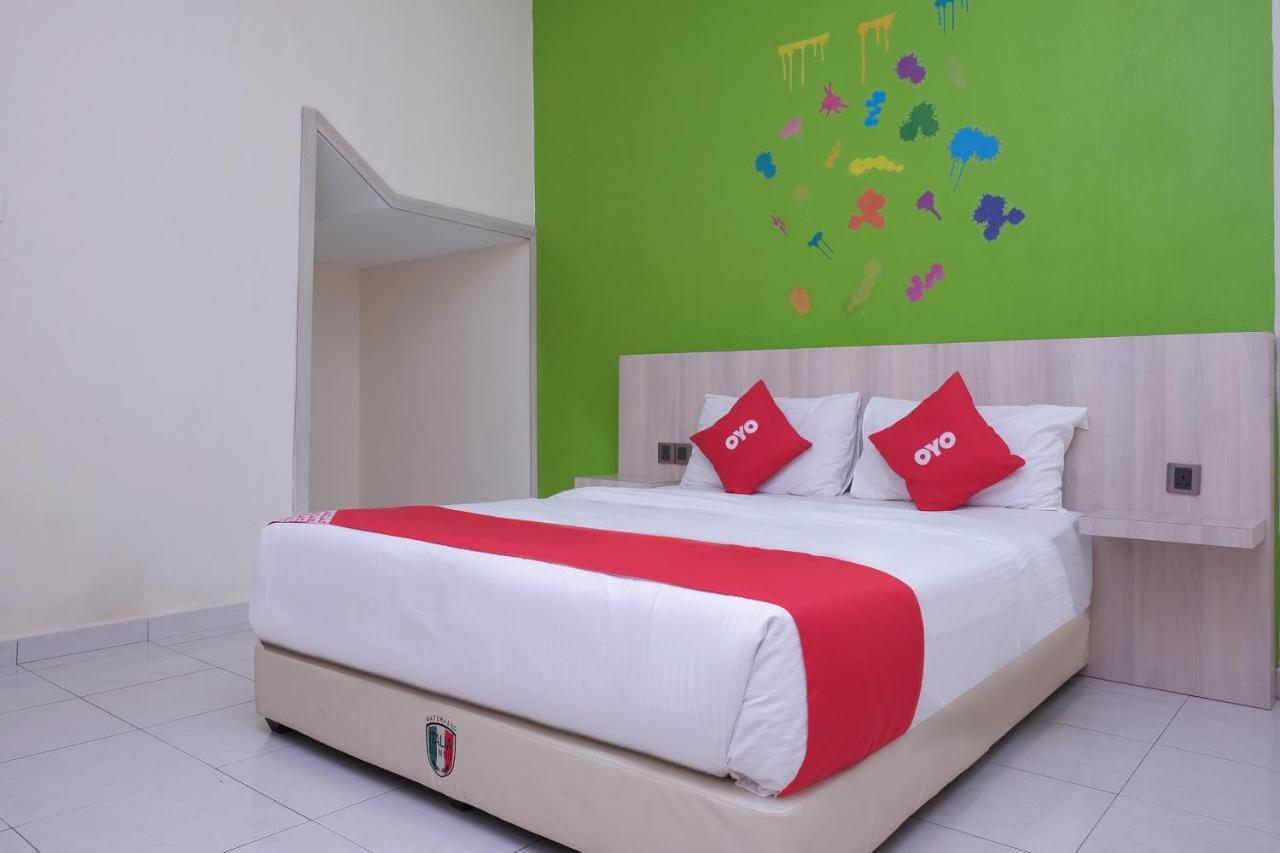 Oyo 89777 Urbanstay كوانتان المظهر الخارجي الصورة